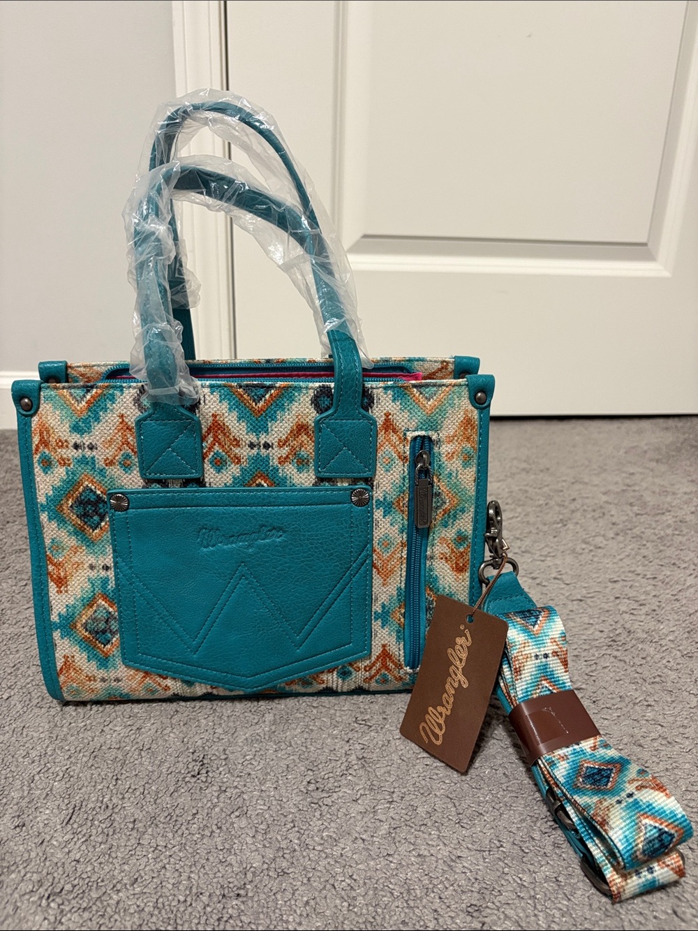 Montana West Wrangler Aztec Tote Bag - Picture 2 of 9